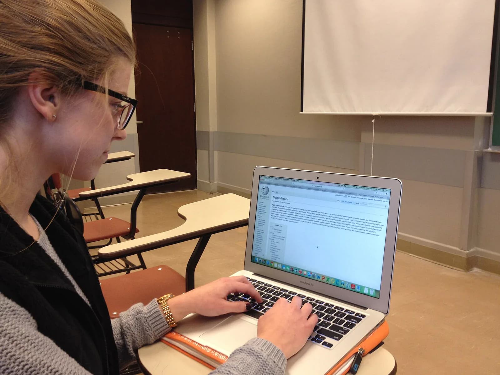 How Turnitin AI Detection Works: A Student’s Guide to Understanding the System