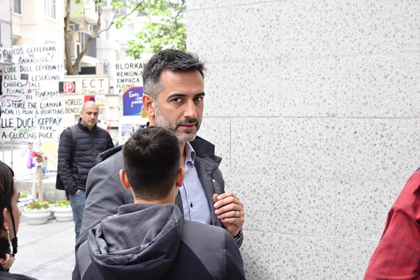 Okuyucular Yapay Zeka İçeriğini Önemsiyor mu? İşte Gerçekler